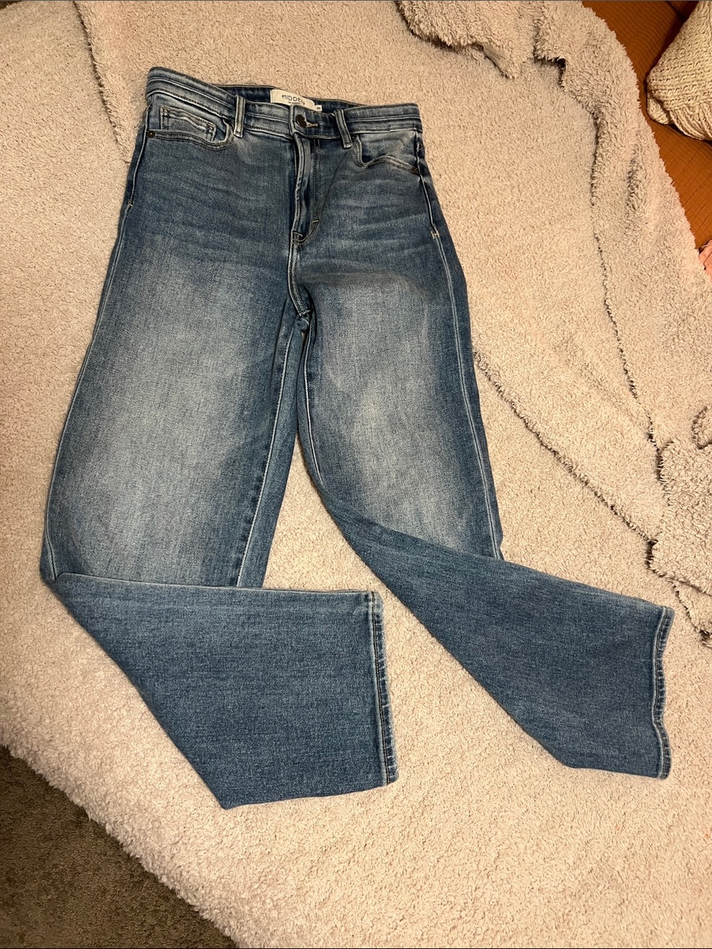 HIDDEN Straight Leg Women's Jeans in Medium Wash Blue